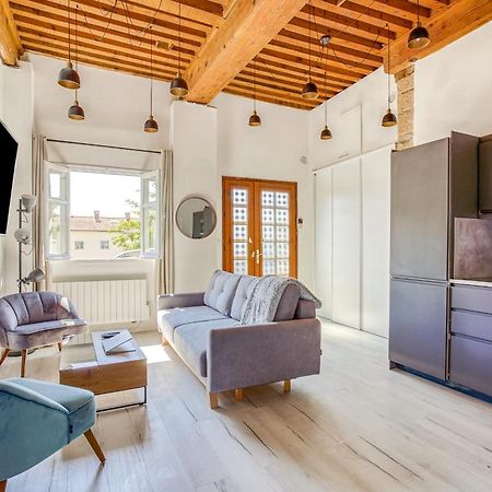 Charming 6-Person Apartment Terreaux & Croix Rousse Area Лион Экстерьер фото