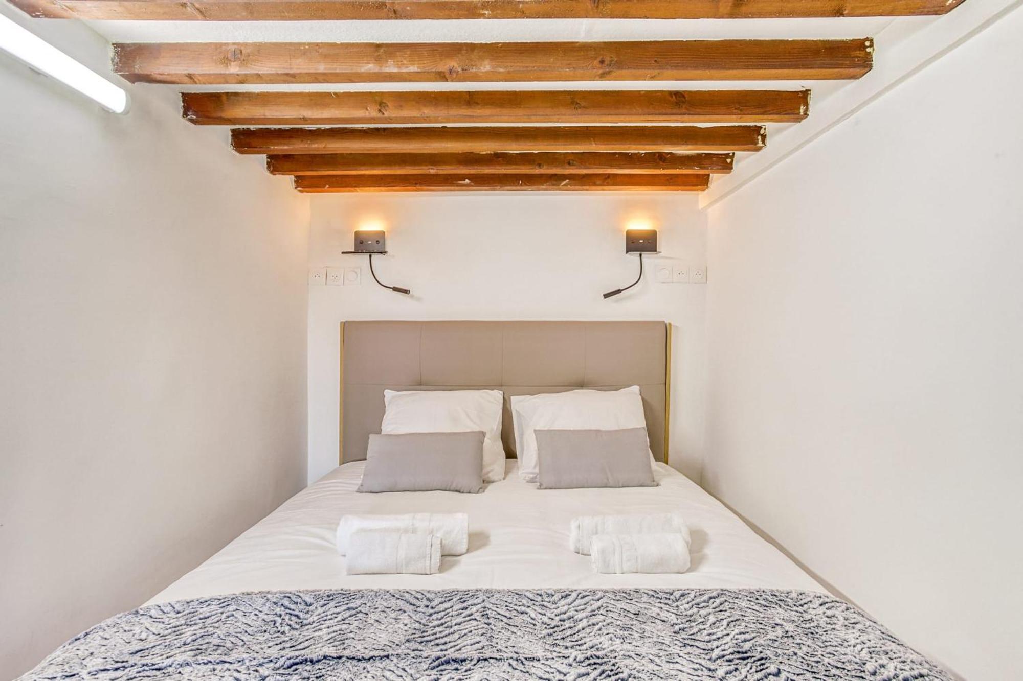 Charming 6-Person Apartment Terreaux & Croix Rousse Area Лион Экстерьер фото