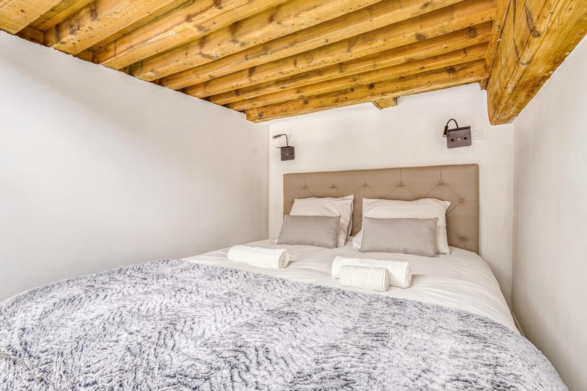 Charming 6-Person Apartment Terreaux & Croix Rousse Area Лион Экстерьер фото